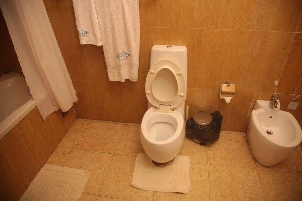 Fryburg Suites Aliayabiagba Bagian luar foto